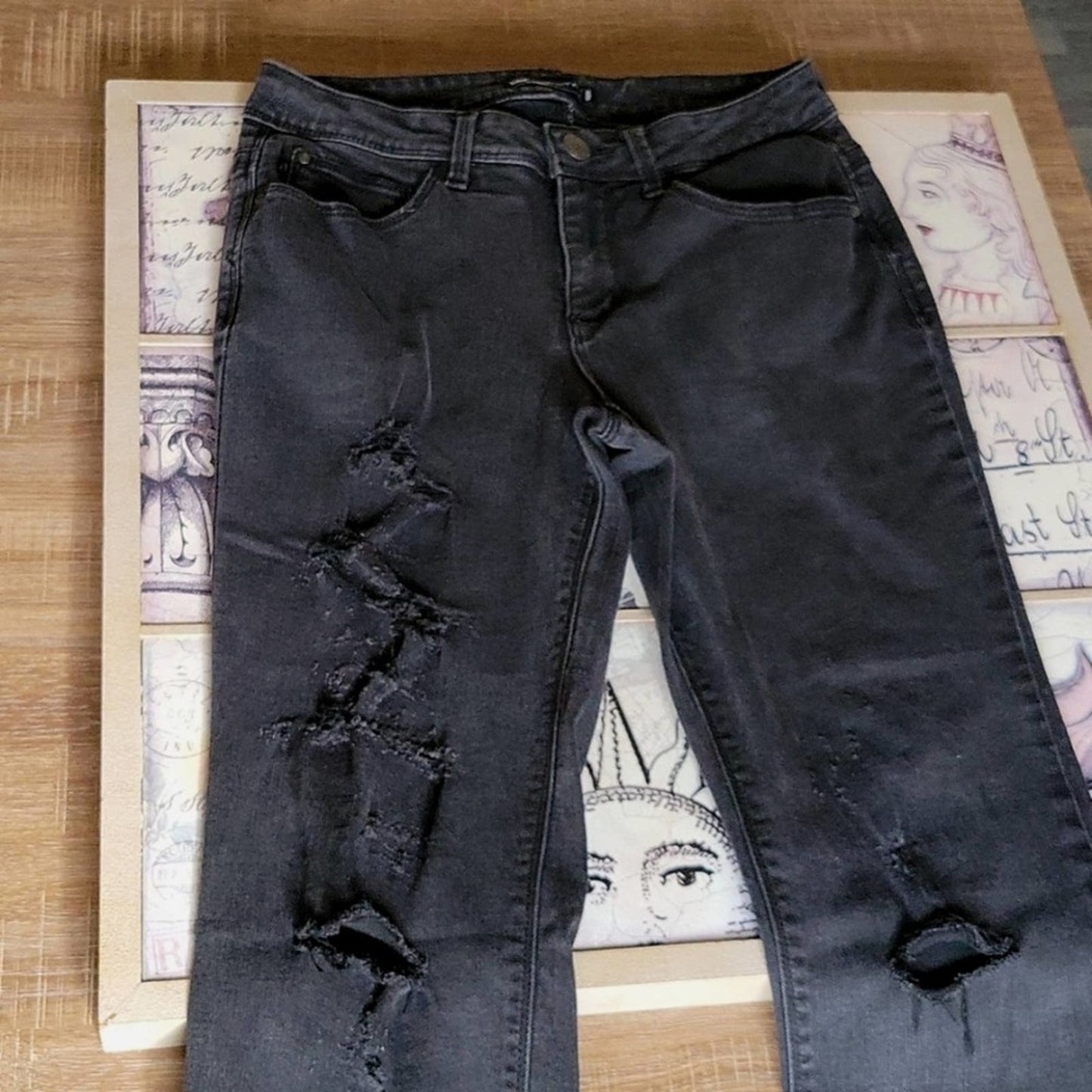 Vintage Lee Perfect Fit Black Distressed Straight Jeans