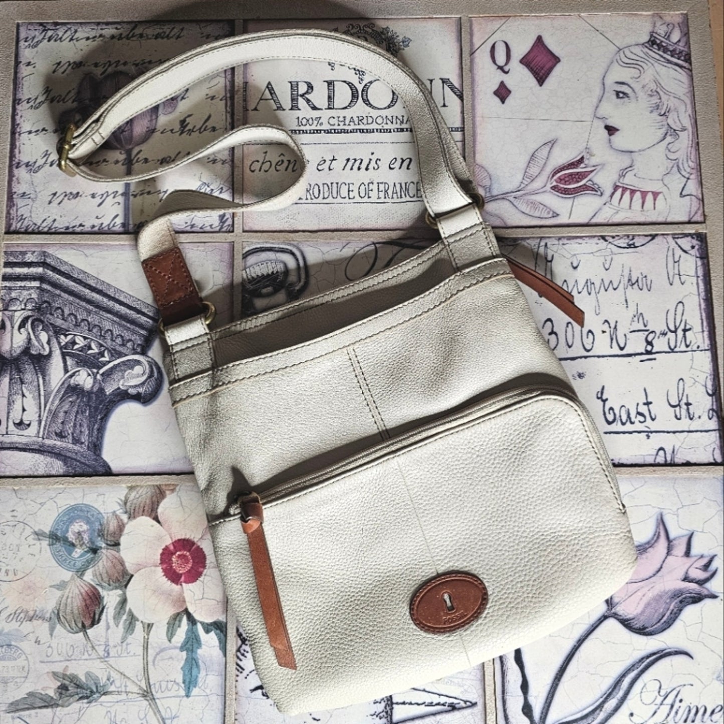 Vintage Fossil Light Cream Multi Pocket Crossbody