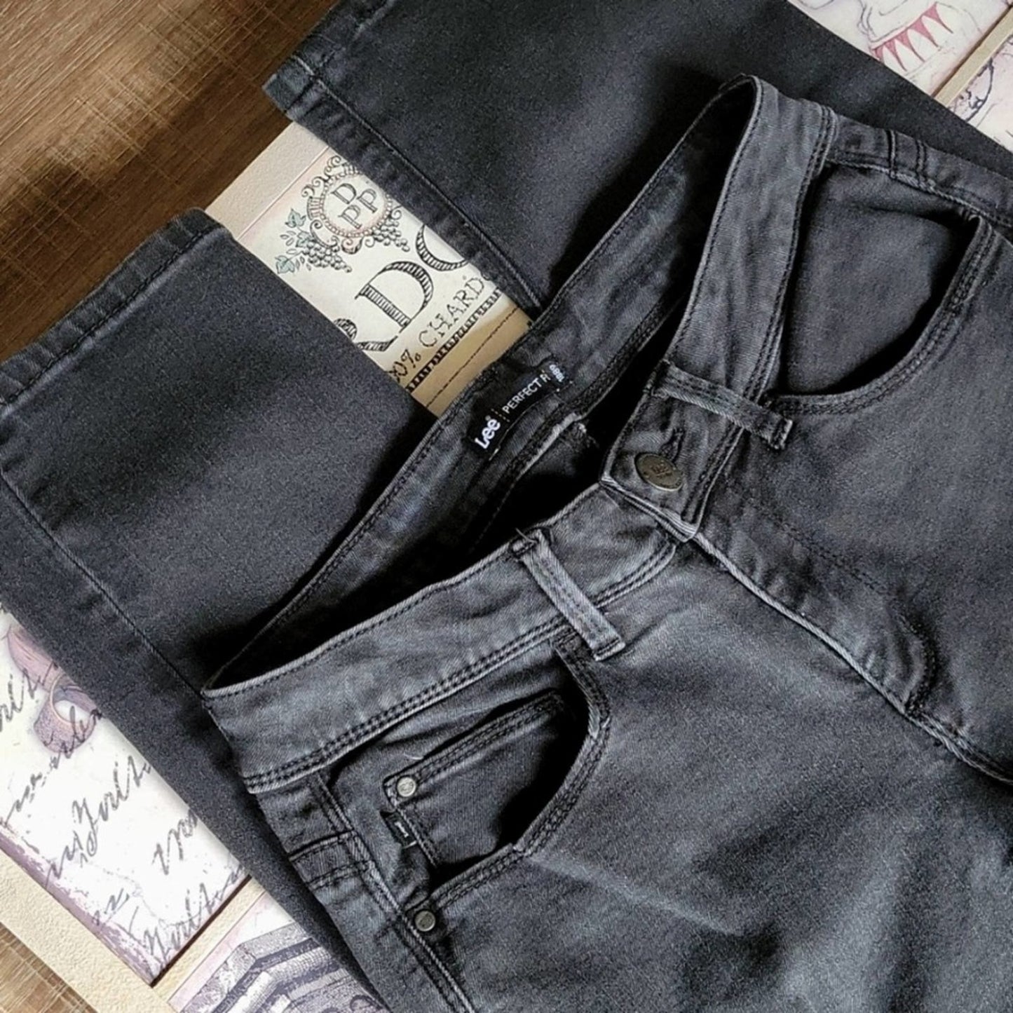 Vintage Lee Perfect Fit Black Distressed Straight Jeans