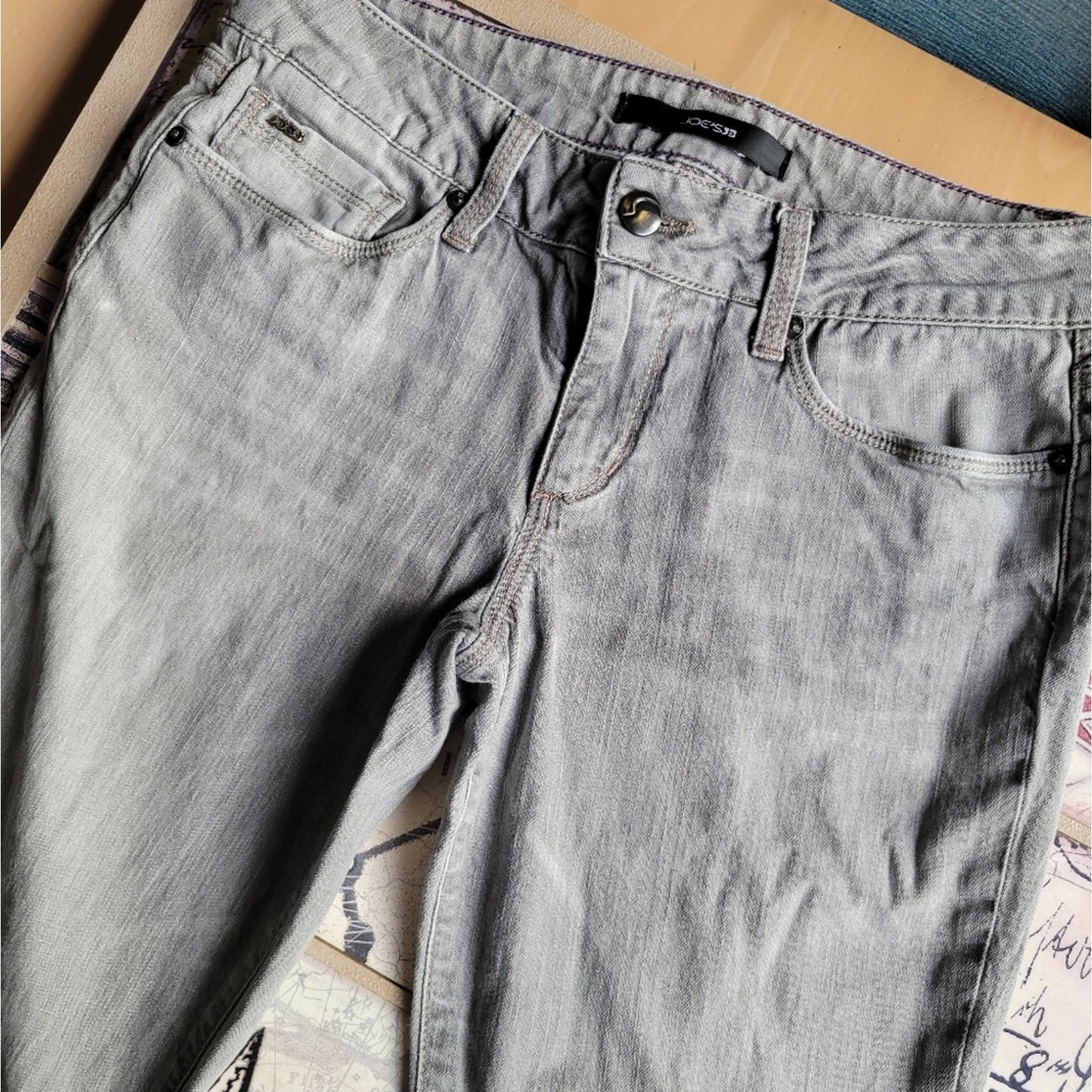 Joe's Grey Honey Fit Cropped Stretchy Jean's