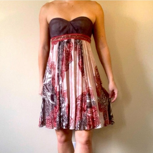 Amazing BCBGMAXAZRIA Strapless Vintage Dress