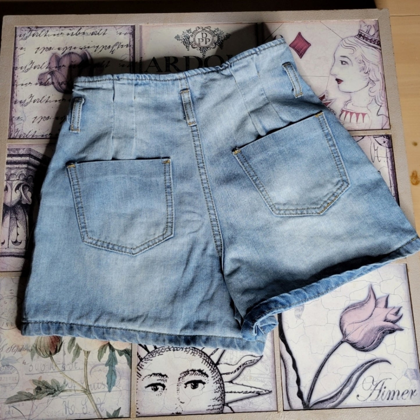 High Rise Vintage Bohme Scrunch Waist Jean Shorts