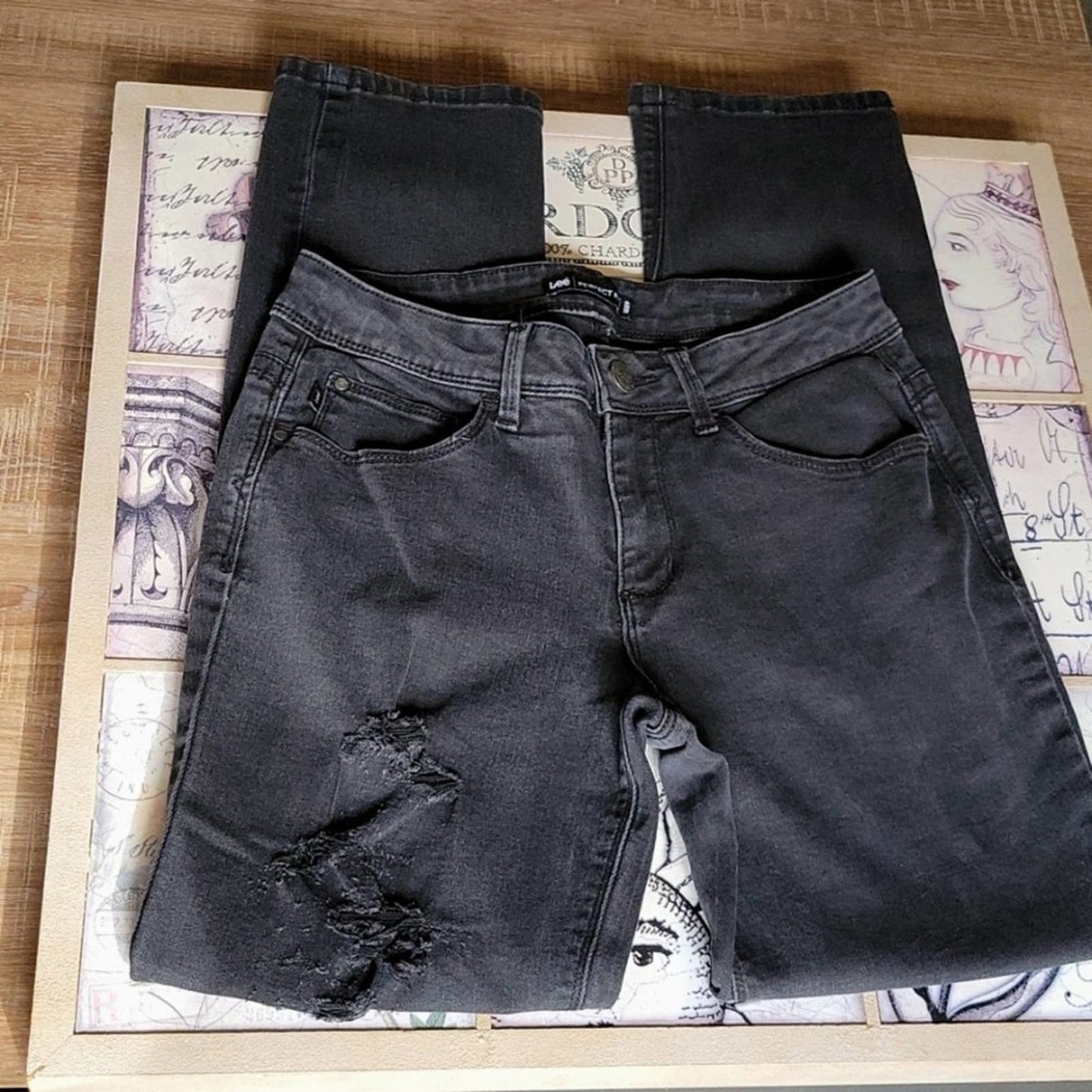 Vintage Lee Perfect Fit Black Distressed Straight Jeans