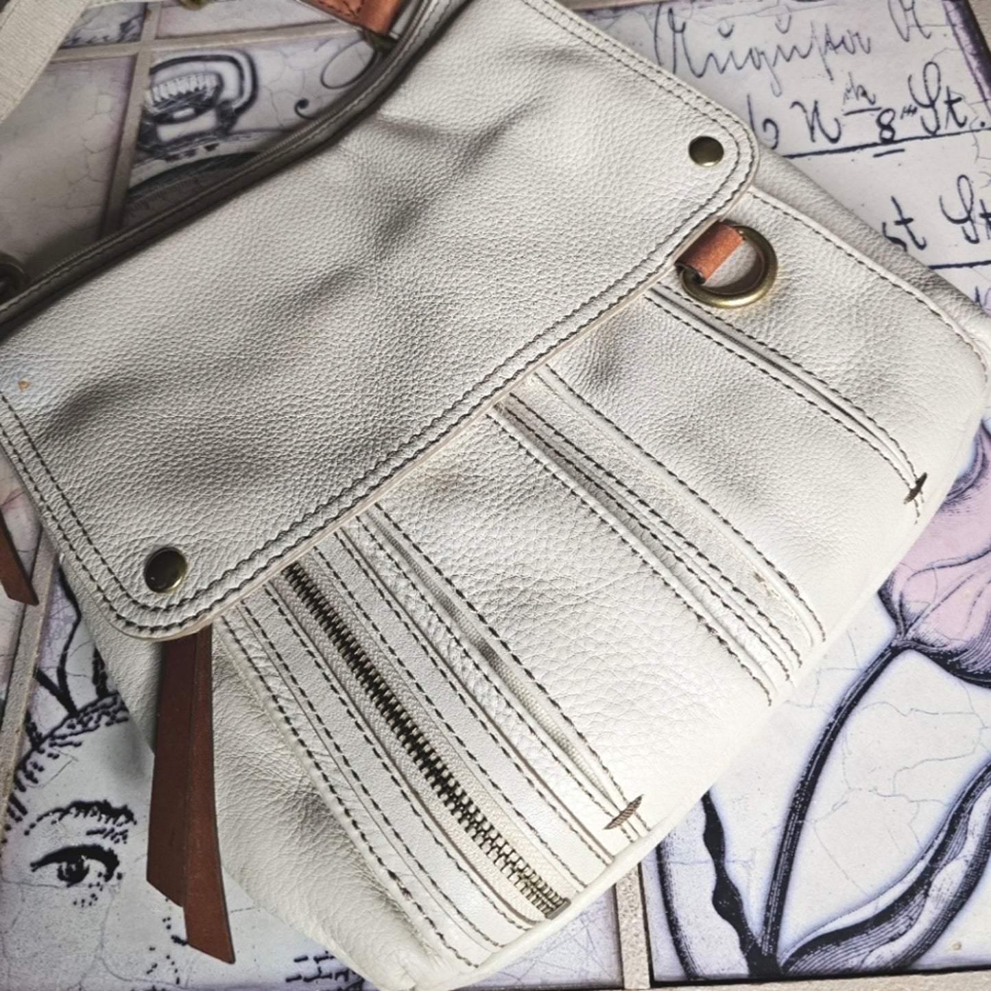 Vintage Fossil Light Cream Multi Pocket Crossbody